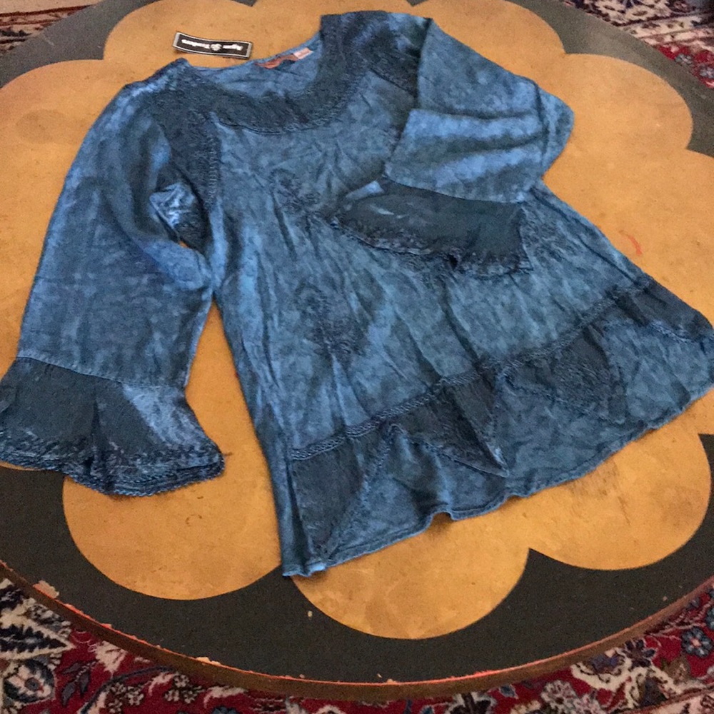 Agam traders Long top long sleeves. 100% rayon